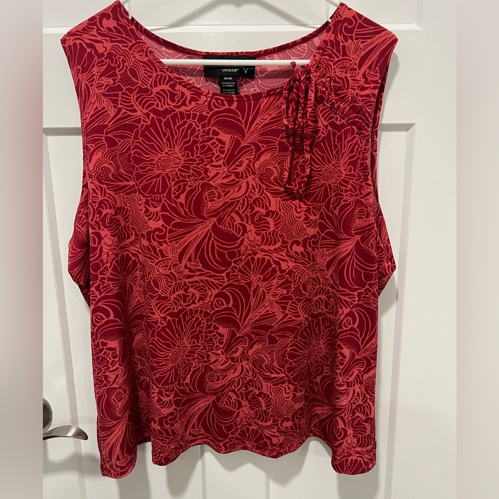 Woman’s plus size tank top
